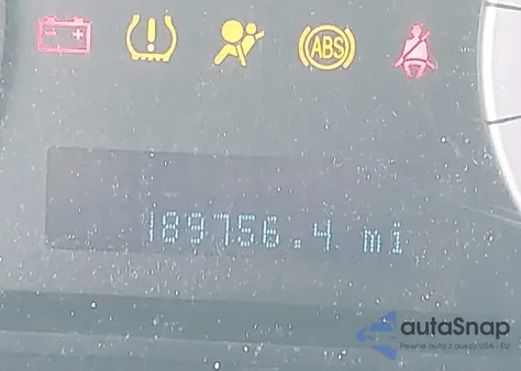 2010 Ford Escape Touring z USA, uszkodzony, nr VIN 1FMCU9D74AKB88875